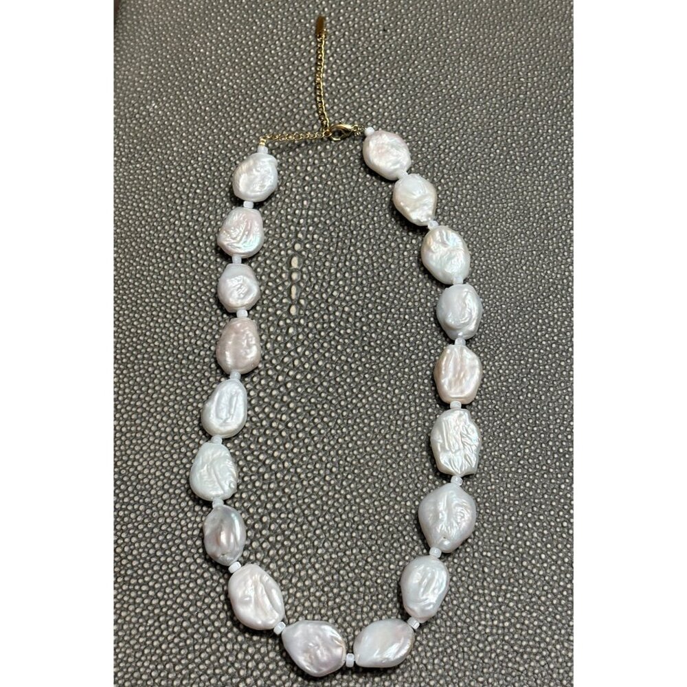 Elegant Pearl Necklace